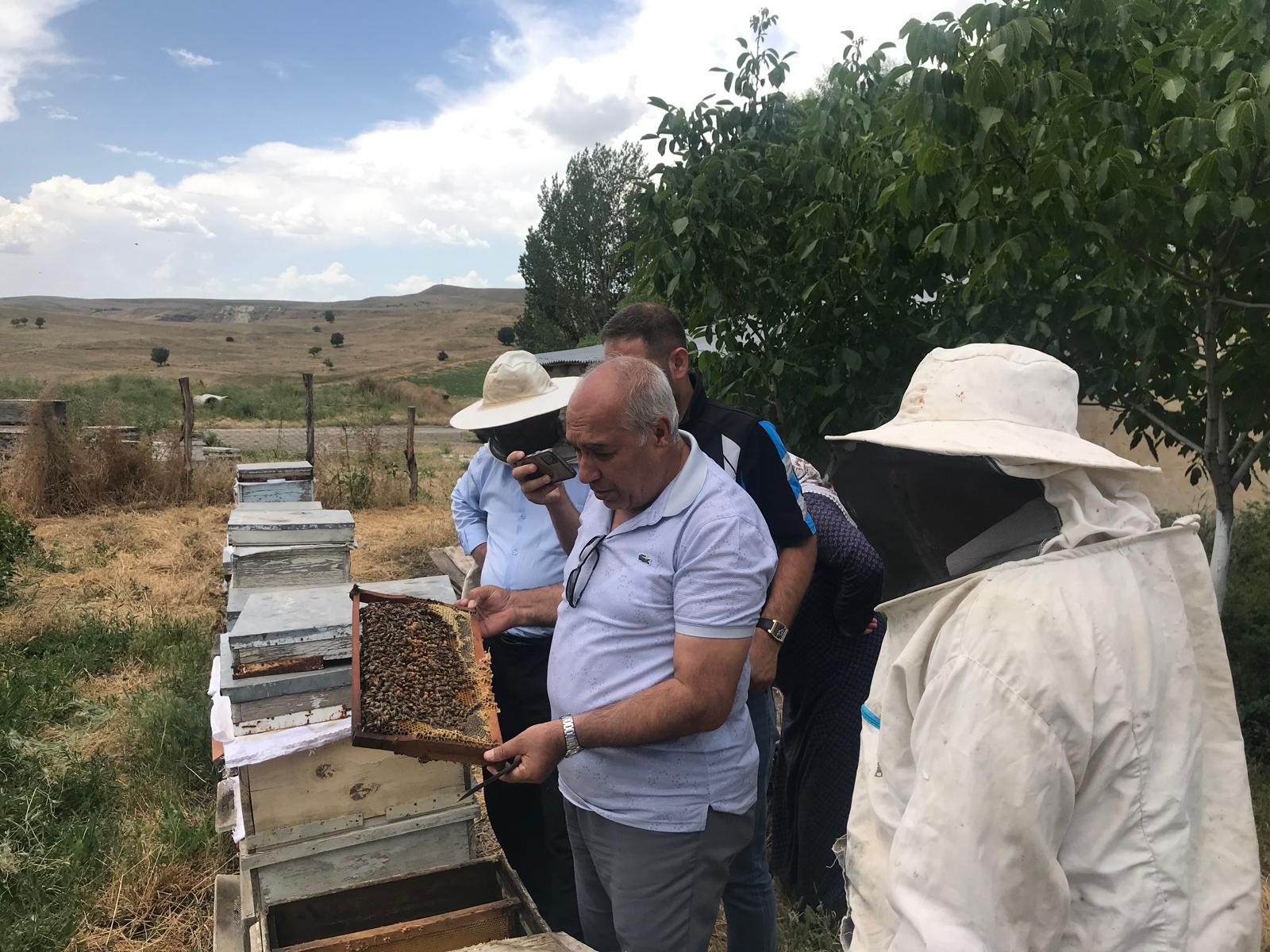 Trainings were provided to 34 beekeepers in the Alpaslan II Dam impacted area.(24/06/2024 - Muş)